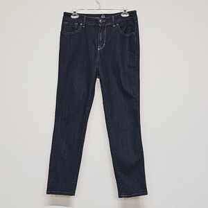 W62 by Dressbarn Classic Fit Skinny Jeans, Dark Wash, 5 pckt, Size 8 SHORT